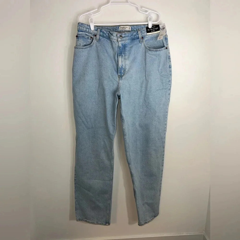 NEW Abercrombie The '90s Straight - Picture 3 of 14